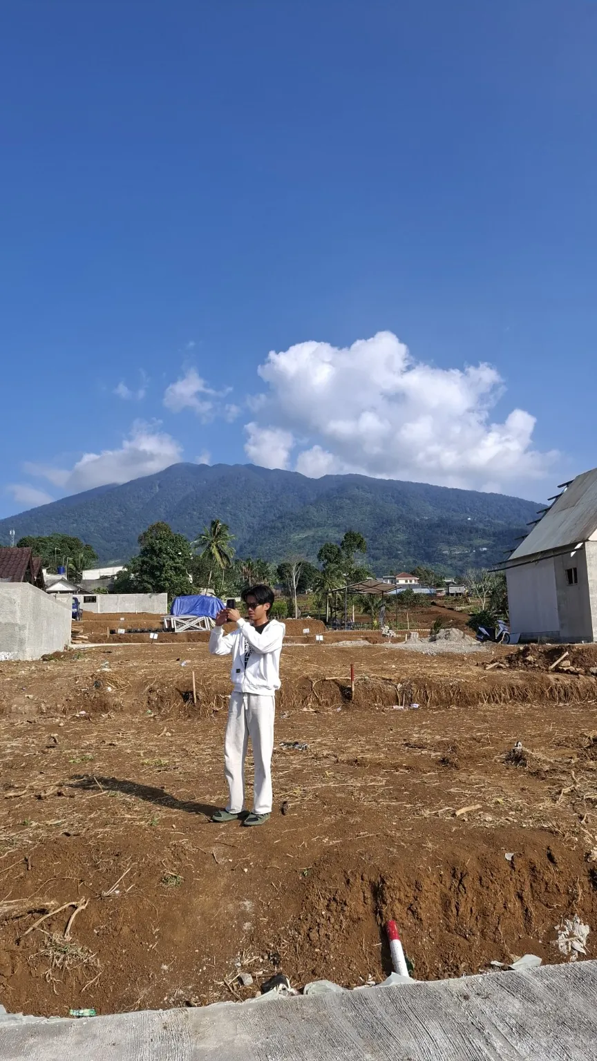 View Gunung Salak dari kavling The Halimun Salak Bogor